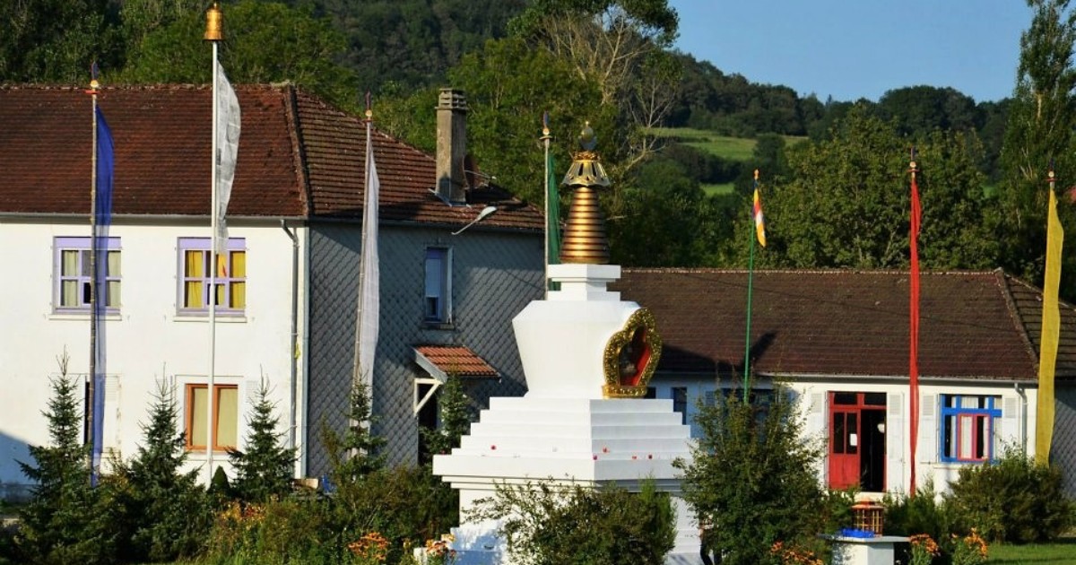 Ośrodki Europejskie Pema Yang Dzong Yeshe Khorlo Polska Centra Dharmy